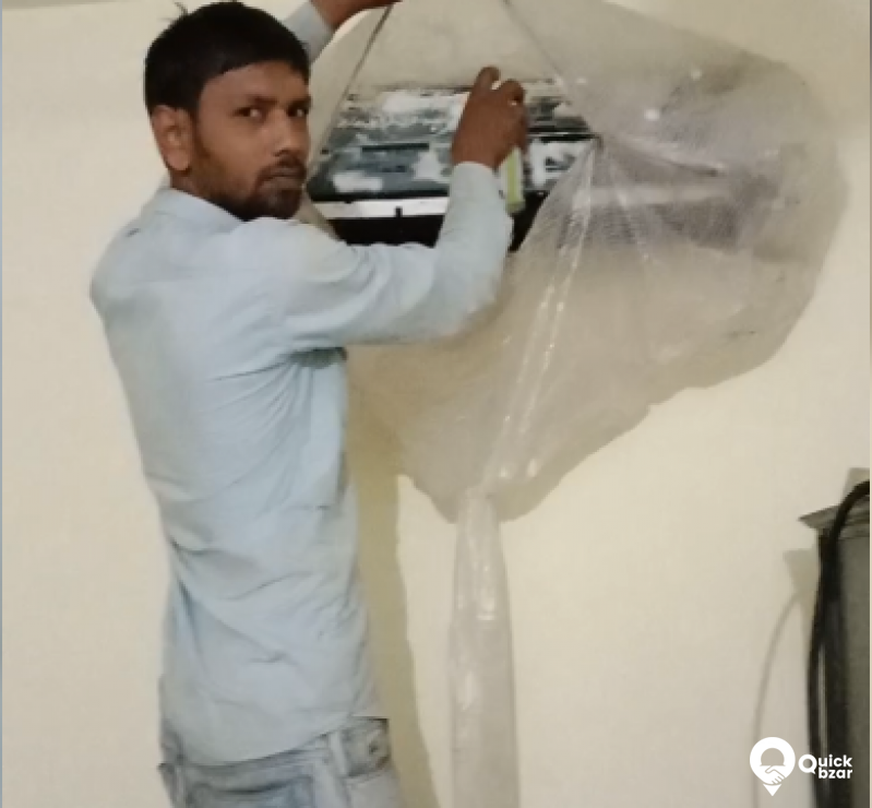 ac repair technician