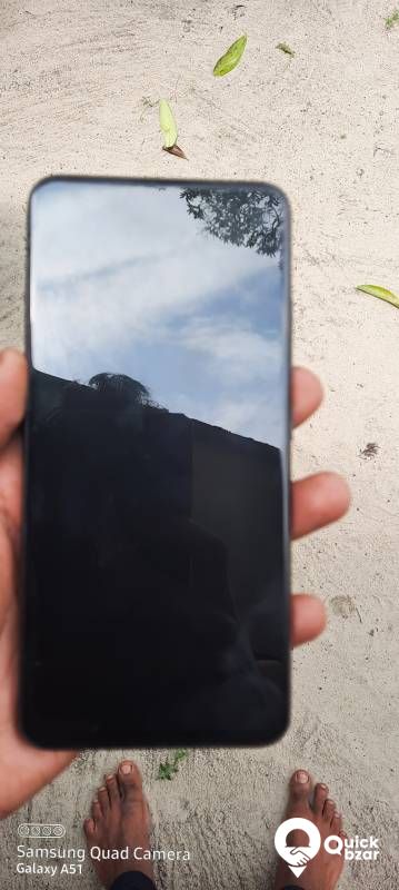 VIVO V15 8 gb Ram, 128 gb rom, Rs. 11,500.