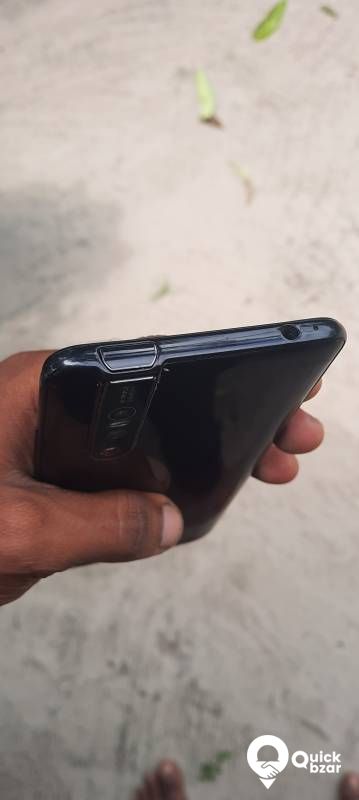 VIVO V15 8 gb Ram, 128 gb rom, Rs. 11,500.