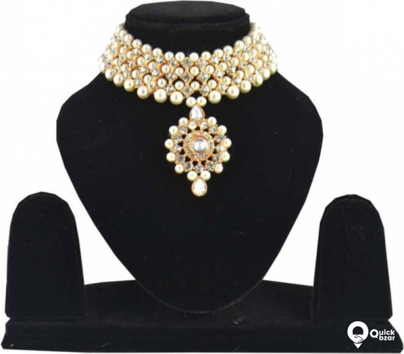 Type :Necklace, Earring & Maang Tikka Set