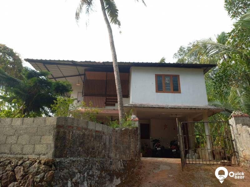 35cent plot whit a medium quality house for Sale