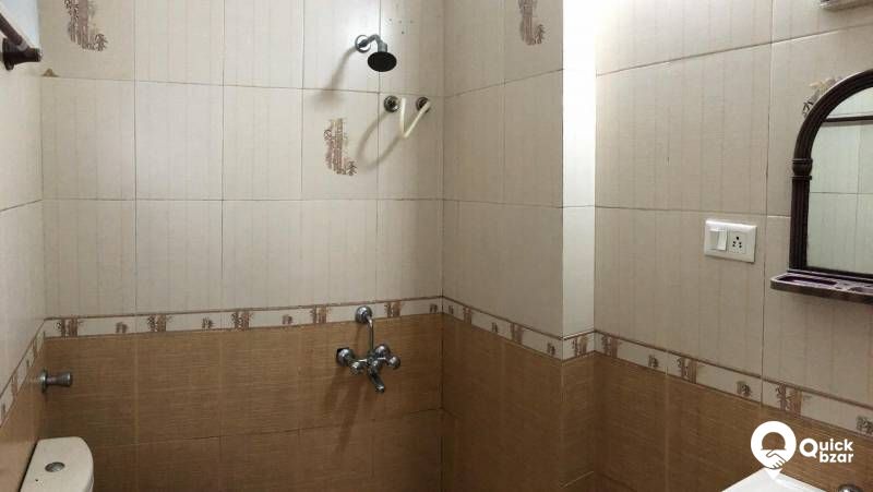 Flat for sale in Kochi Near Holyday Inn