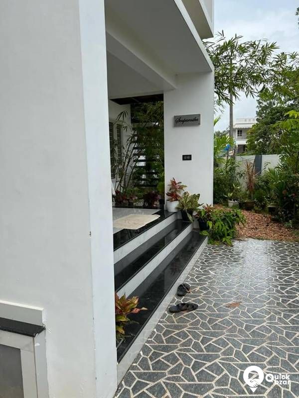 HOUSE FOR SALE AT KAKKANAD