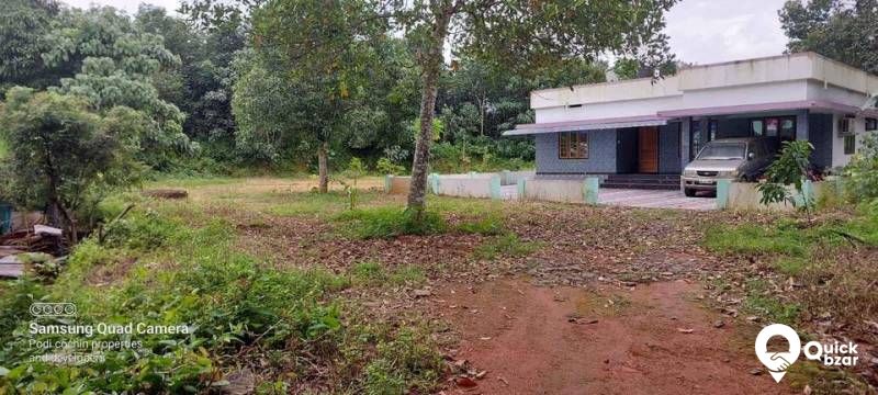 വീടുവെക്കാൻ അനുയോജ്യമായ ഹൗസ് പ്ലോട്ട് ഉടൻ വില്പനയ്ക്ക്