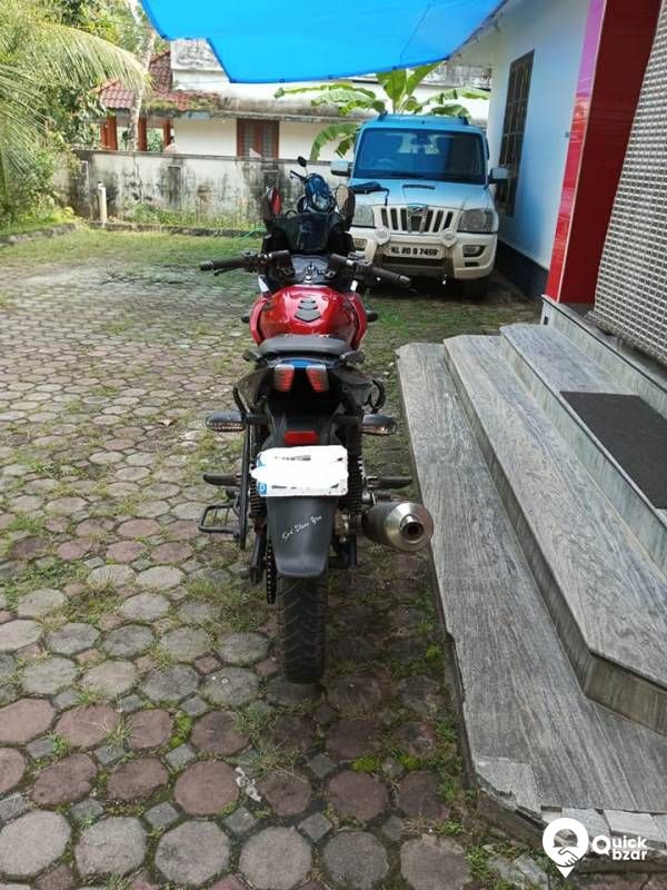 Pulsar 220f ₹40,000