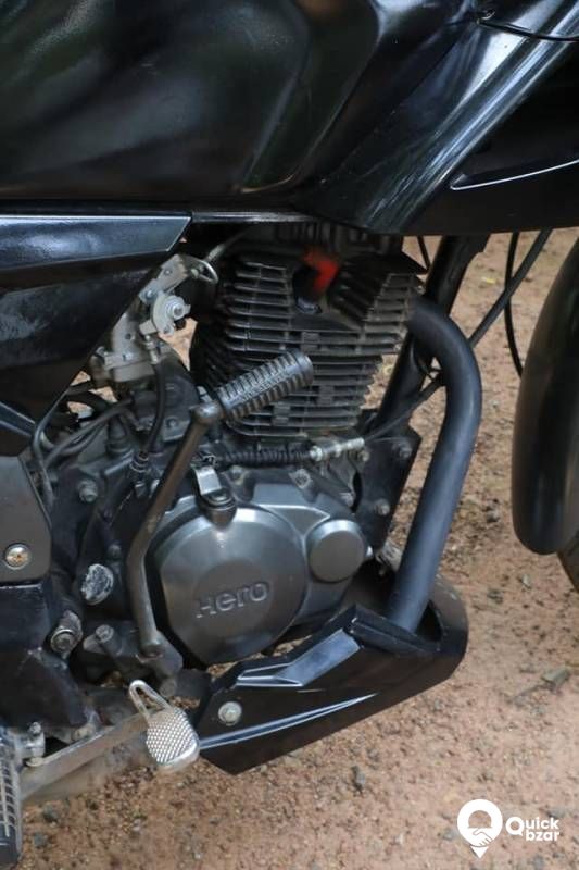 HERO KARIZMA R 2015 (PRICE IS NEGOTIABLE)