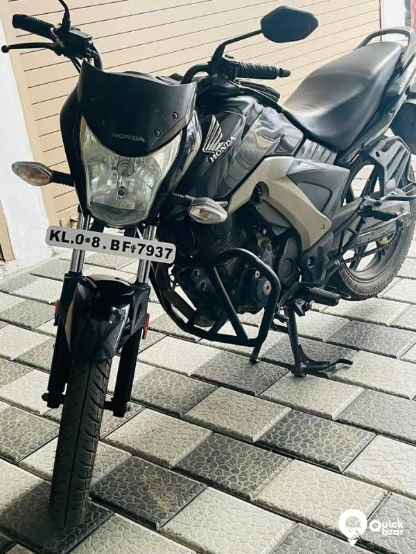 Honda unicorn 2015 model interested people contact me