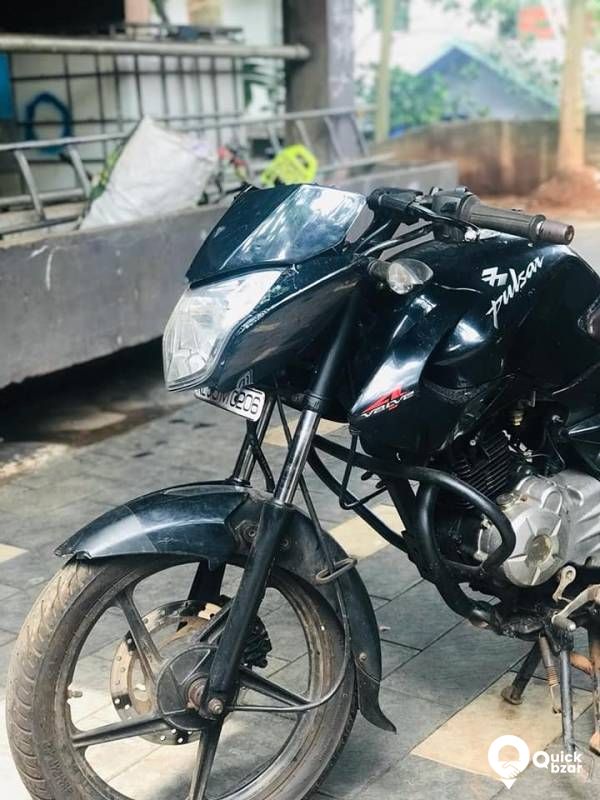 PULSAR 135