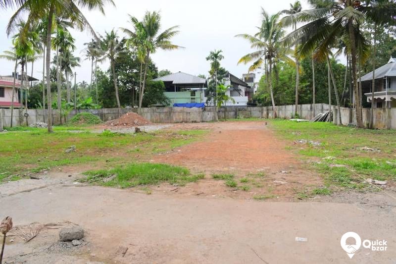 PLOT FOR SALE