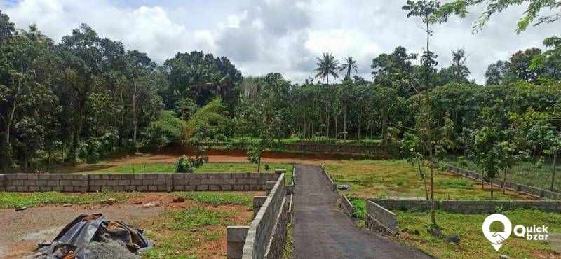PLOT FOR SALE