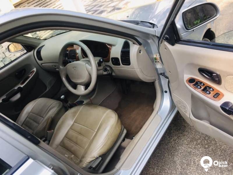 Hyundai Accent 1.5 Gls 2012 model