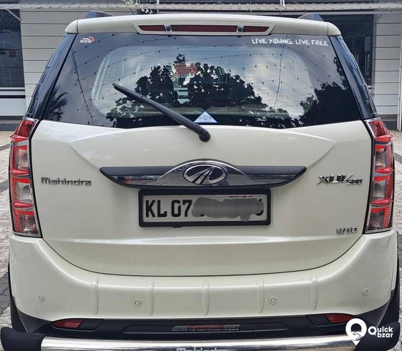 XUV 500 2015 W10 Sunroof Single Owner for sale