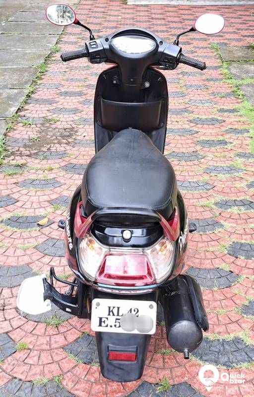 Hero pleasure 2011 model
