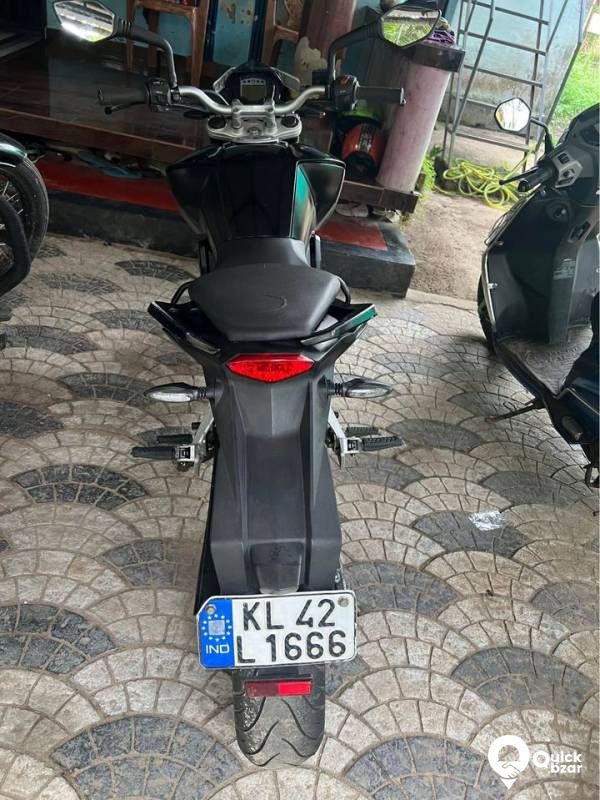 duke 200 good condition & people who all are interested just contact