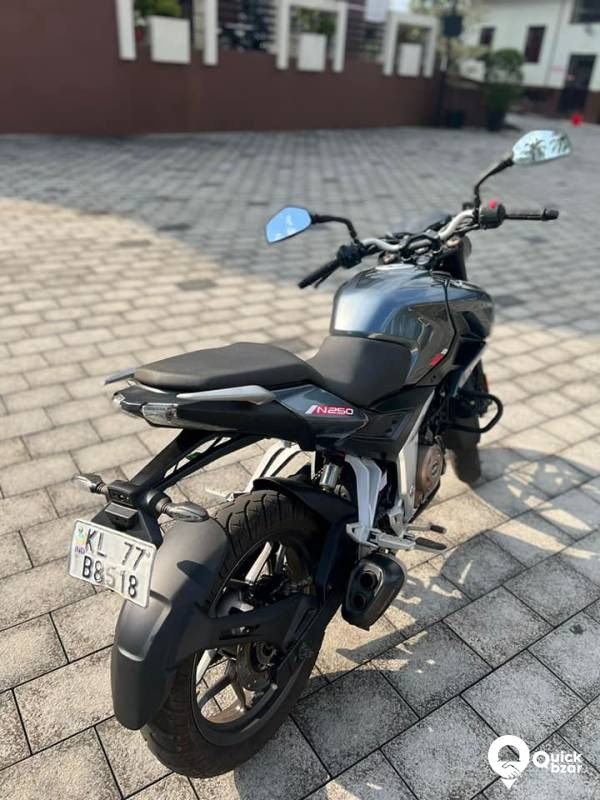 Pulsar N250 WELL MAINTAINED
