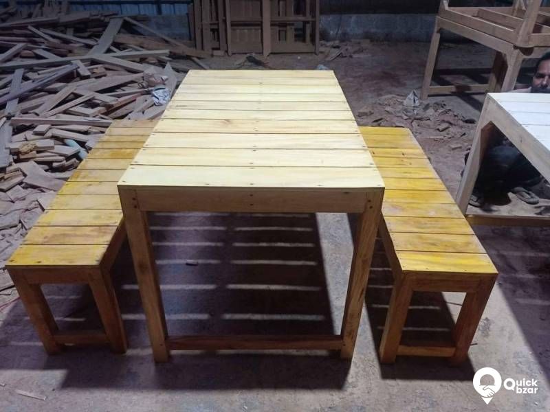 Daining table
