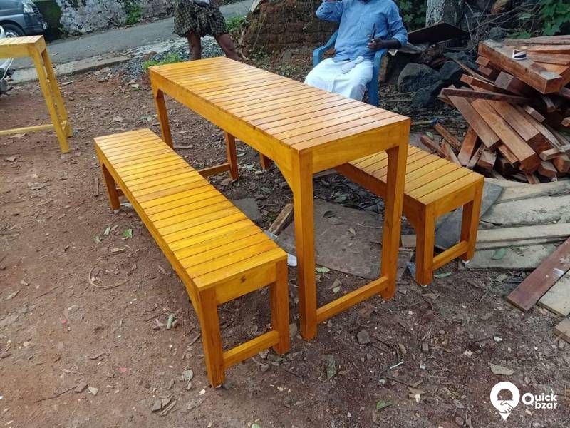 Daining table