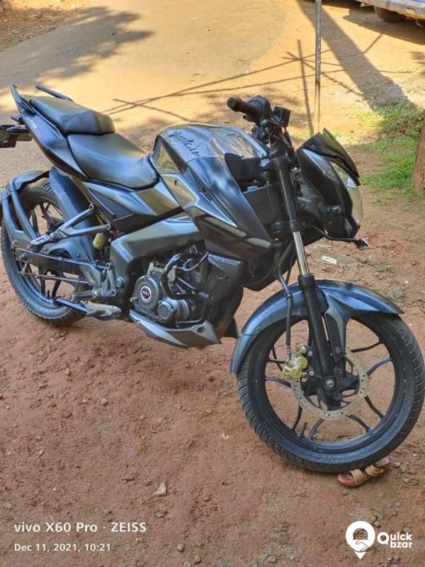 For sale Bajaj NS 160 Model 2017 INSURANCE: NEW FIRST CLASS TYRE : NEW