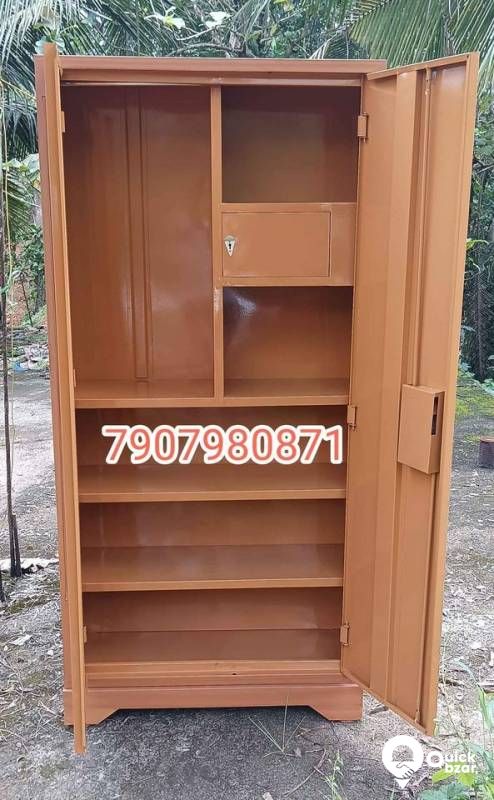 സിംഗിൾ ഡബിൾ ഫാമിലി..കട്ടിൽ