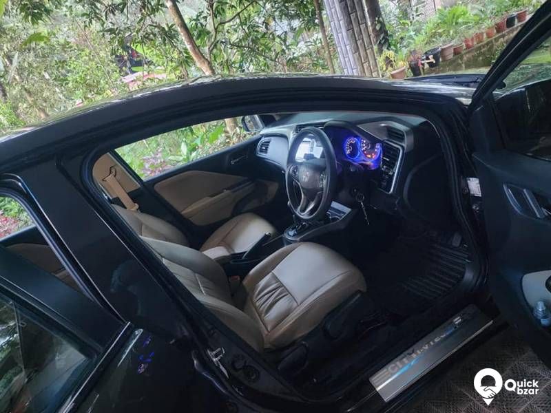 HONDA CITY 1.5 V 2016 model