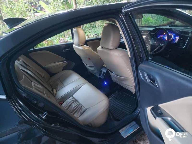 HONDA CITY 1.5 V 2016 model