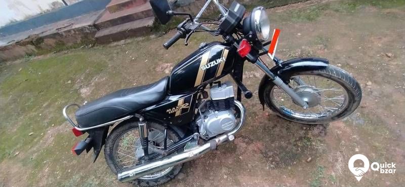 SUZUKI MAX100