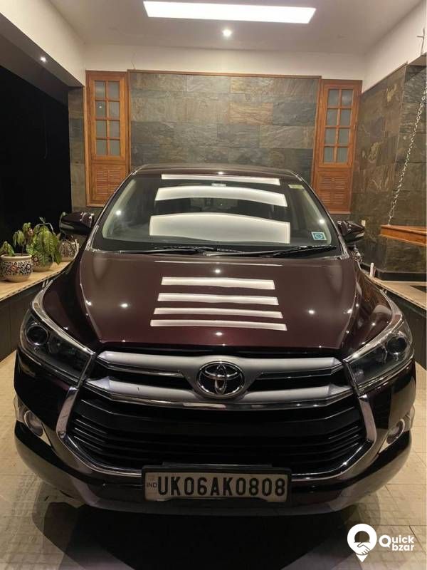 Innova crysta 2016 model