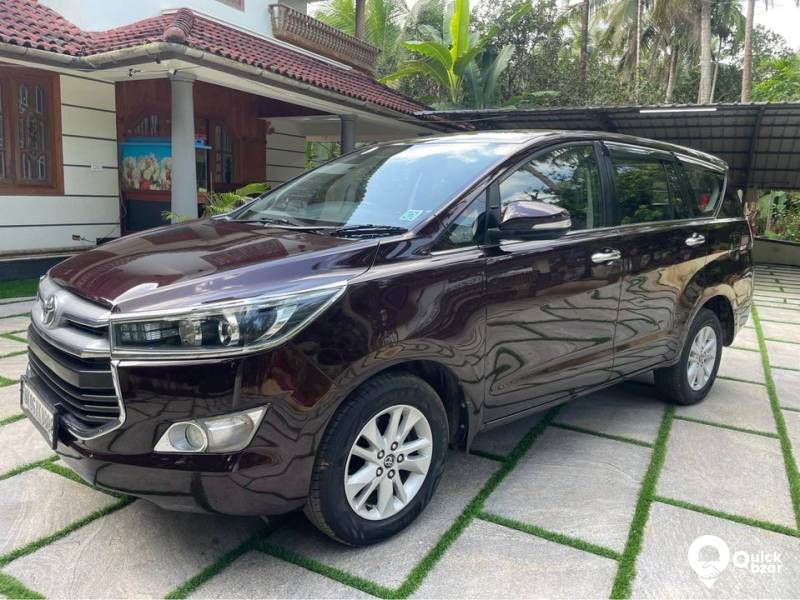 Innova crysta 2016 model
