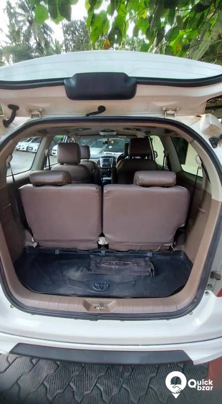 Innova V 2015 model original Kerala