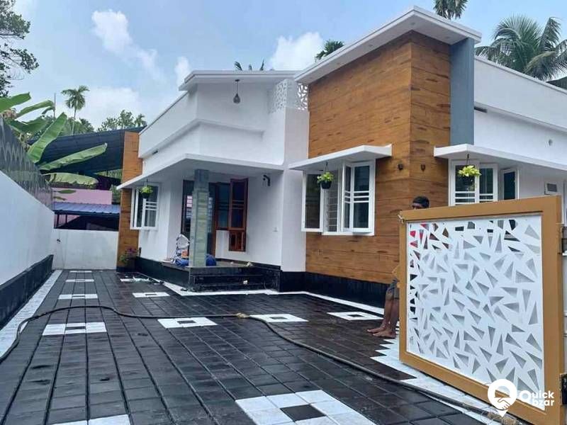 HOUSE FOR SALE