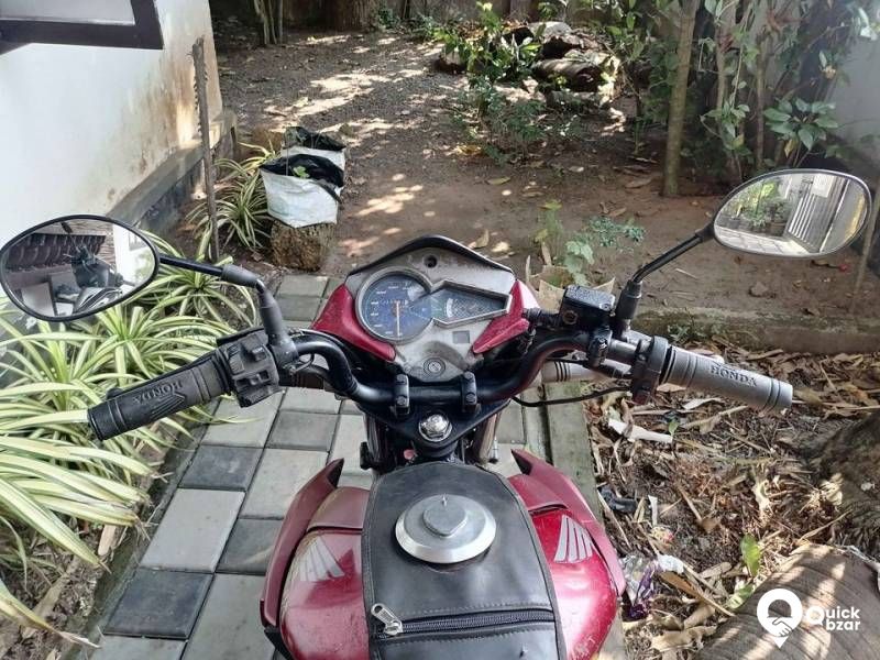 Honda CB Twister 2011 model cont 9526008851