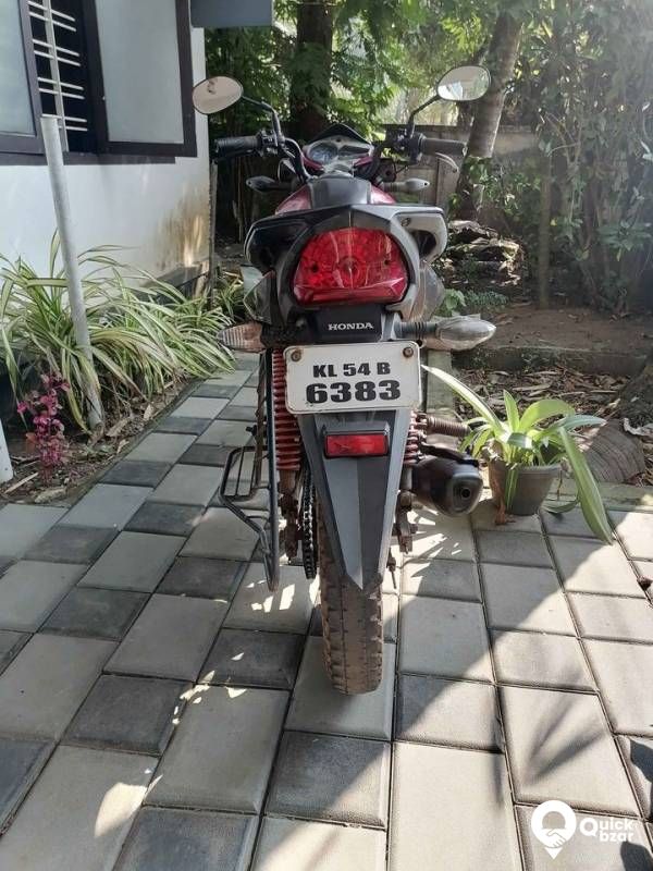 Honda CB Twister 2011 model cont 9526008851