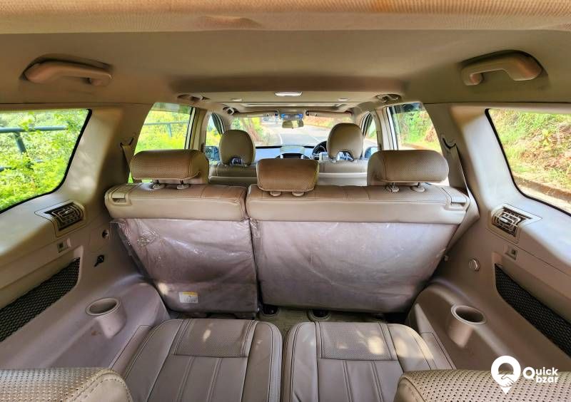 MAHINDRA XUV 500 W10 AUTOMATIC FOR SALE