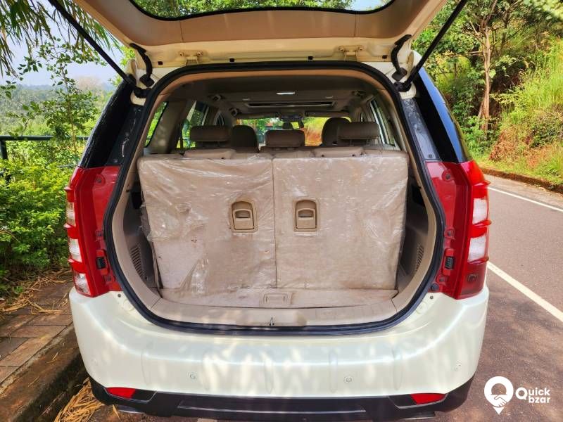 MAHINDRA XUV 500 W10 AUTOMATIC FOR SALE