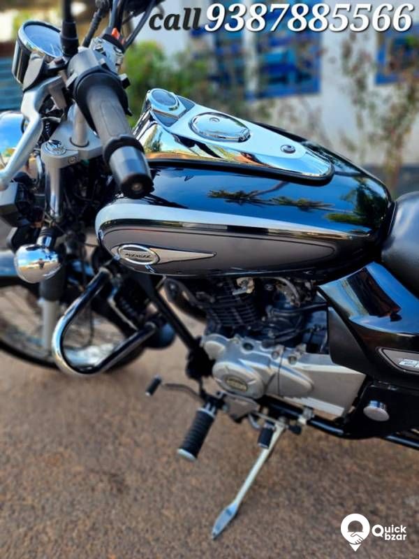 Showroom condition avenger cruise 220