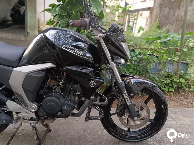 model Yamaha FZ V2 2018 MODEL