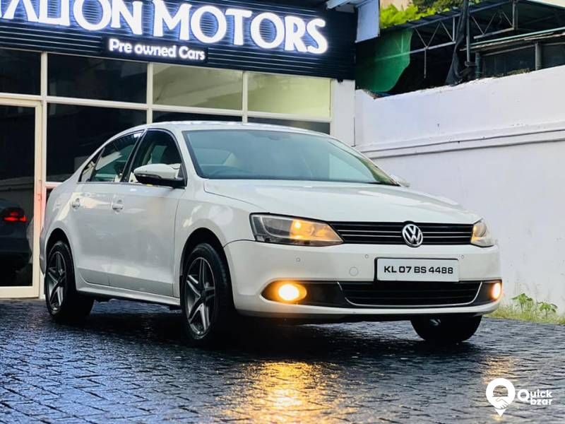 VOLKSWAGEN  JETTA 2.0 HIGHLINE
