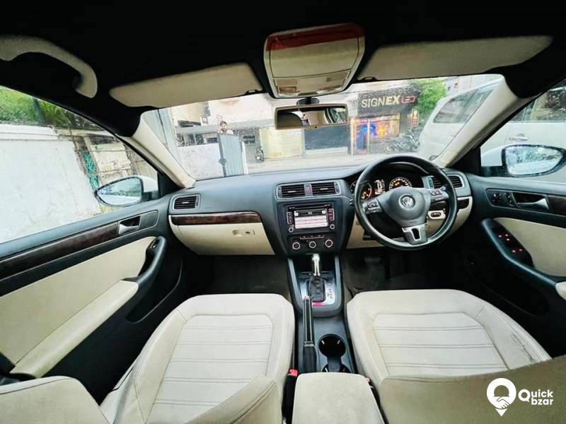 VOLKSWAGEN  JETTA 2.0 HIGHLINE