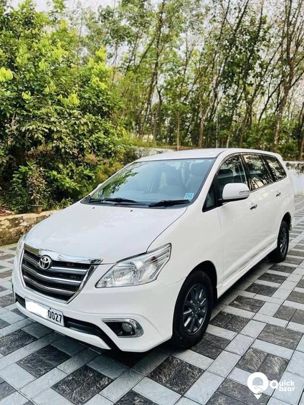 Innova V Model 2014 for sale