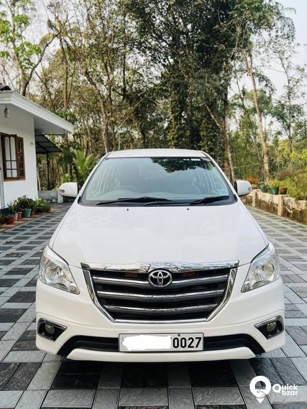 Innova V Model 2014 for sale