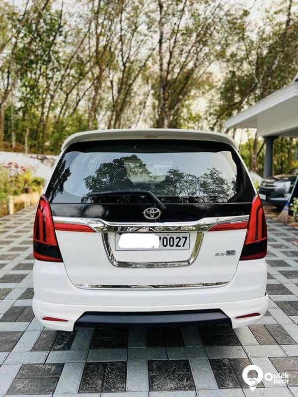 Innova V Model 2014 for sale