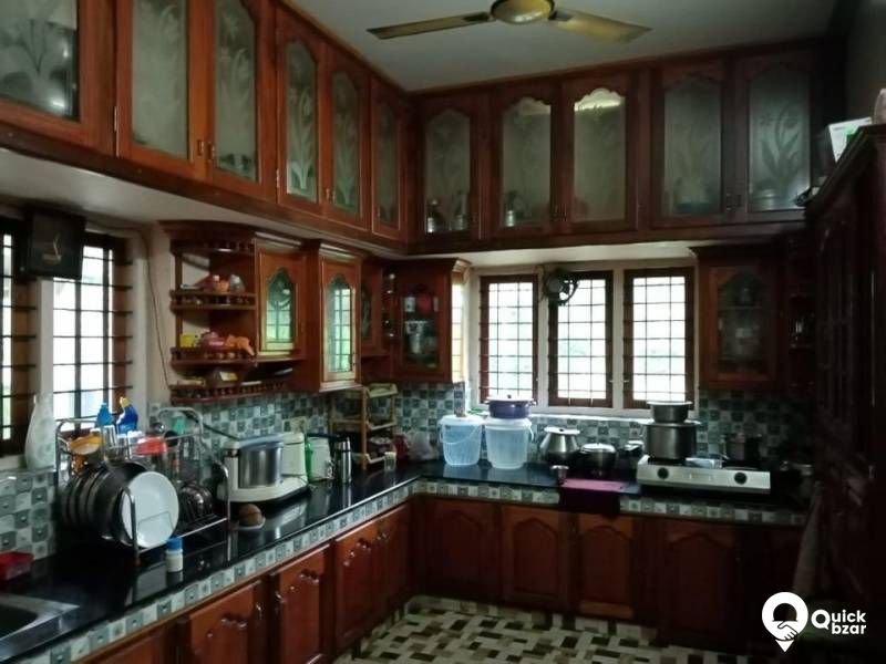 HOUSE FOR URGENT SALE