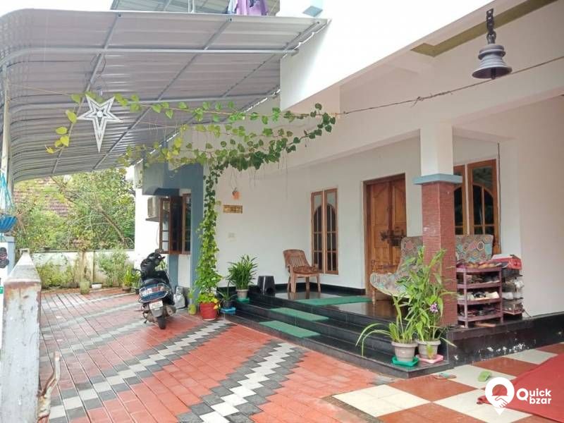 HOUSE FOR URGENT SALE