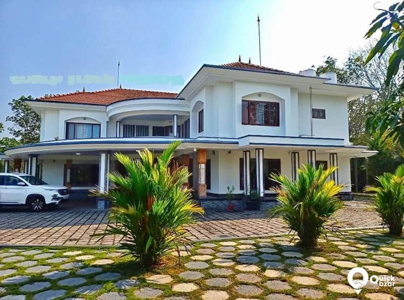 FULLY FURNISHED LUXURY HOUSE FOR SALE