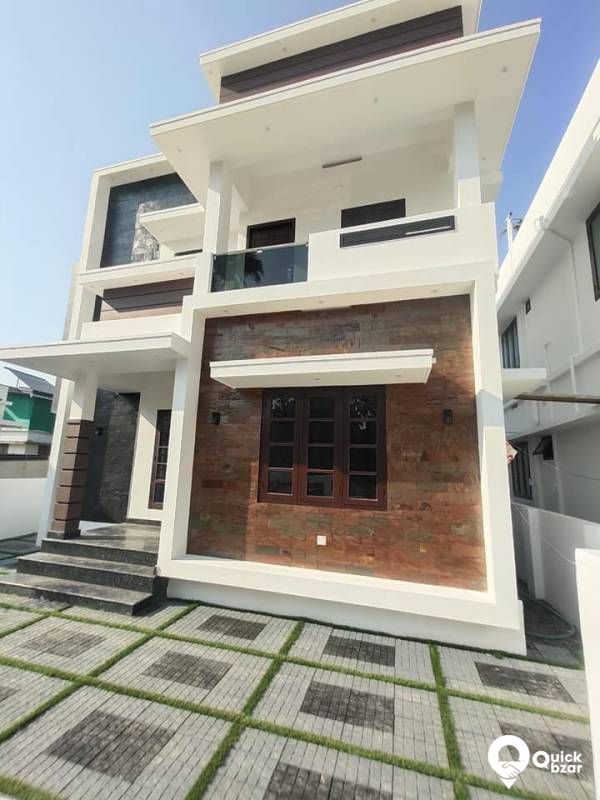 HOUSE FOR SALE IN PARAVUR