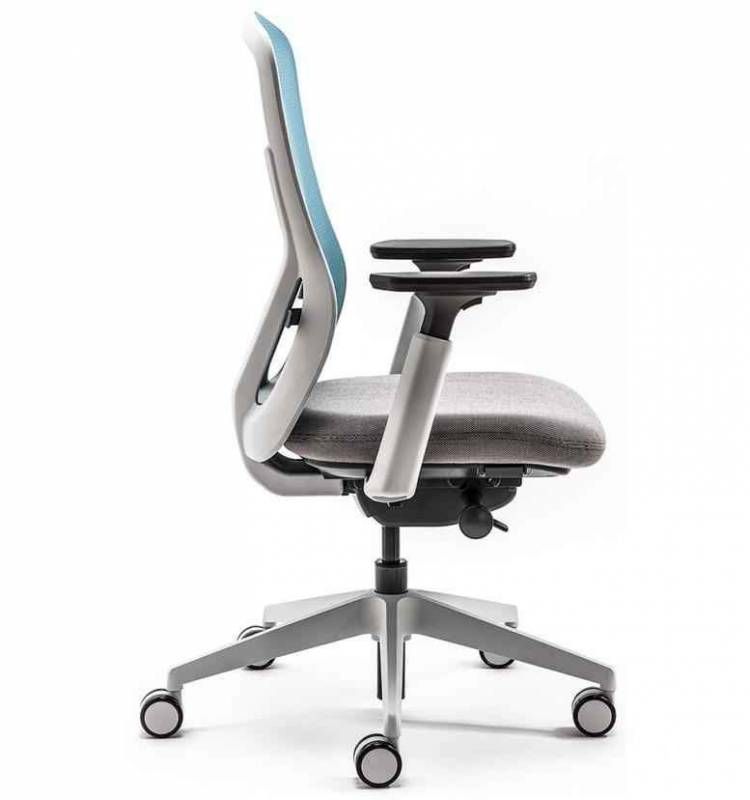 Revolving chair