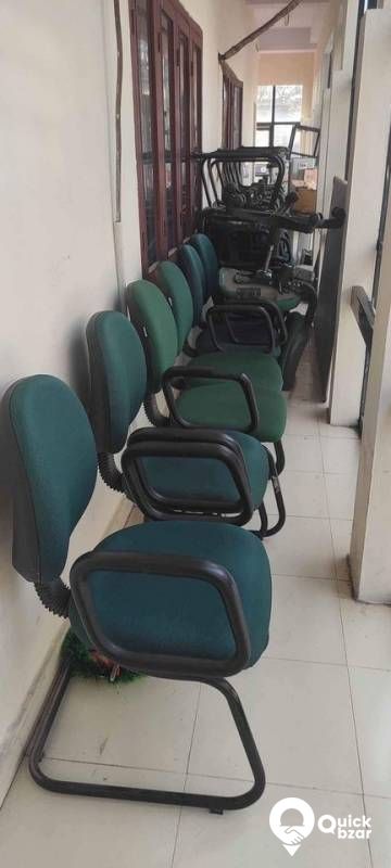 OFFICE CHAIR