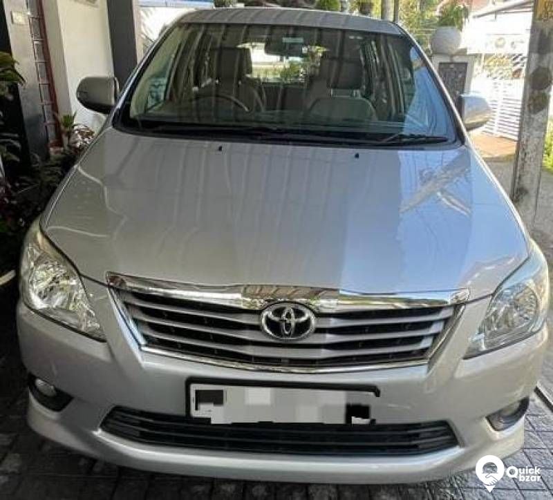 Innova V 2012 model diesel for sale
