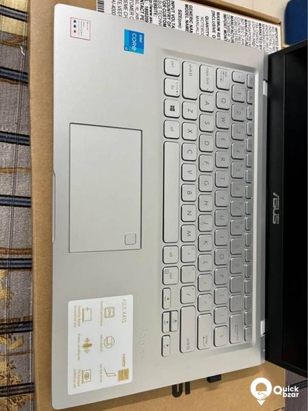 New 11 the Generation i3 Asus laptop