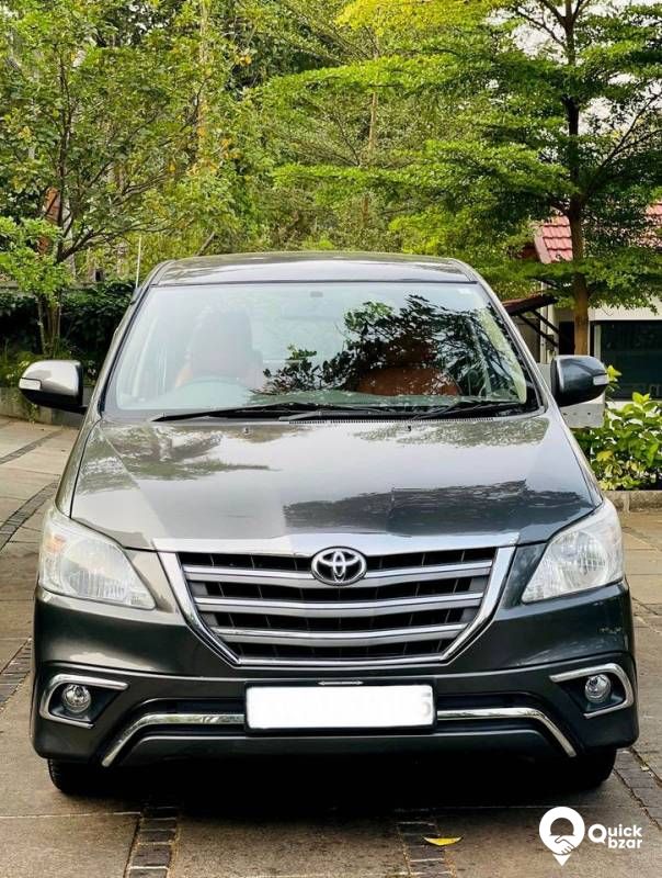 Toyota Innova V for sale